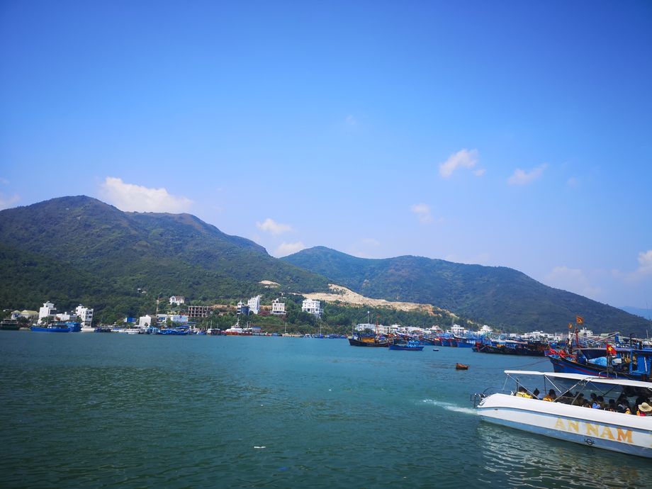 跳岛出海